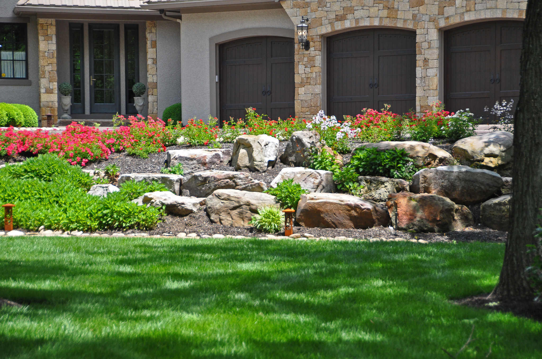 DESIGN COLLABORATION BETWEEN EMBASSY LANDSCAPE GROUP AND LORAX DESIGN GROUP